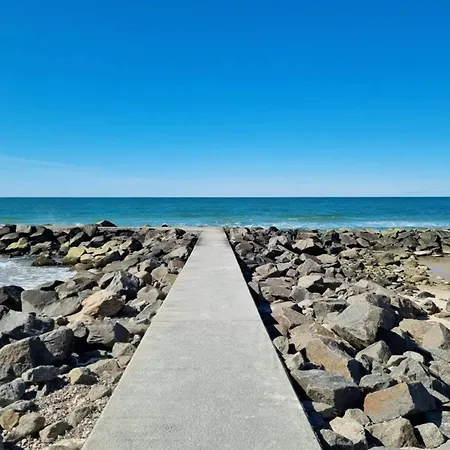 Luxury House With - By Traum *