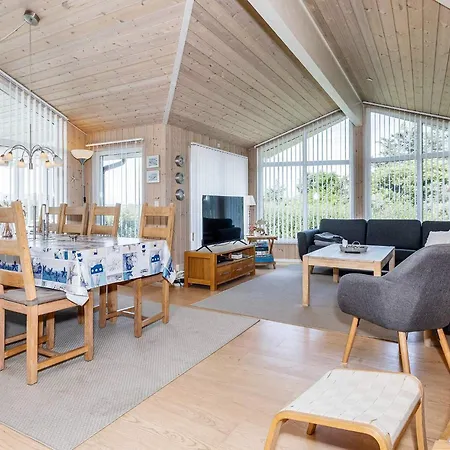 Feriehus Luxury House With *