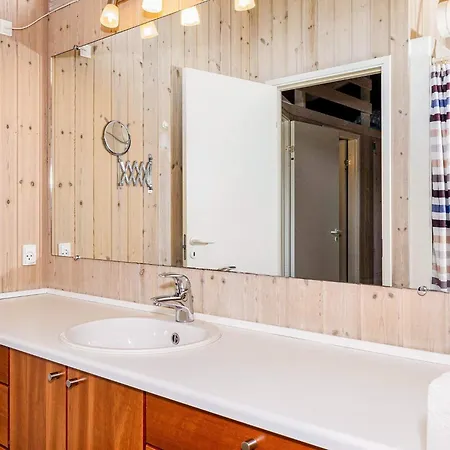 Feriehus Luxury House With